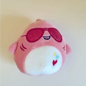 $4/25 - Squishmallow 4" Selene 2023 From Mystery Squad Capsule - Pink‎ Shark